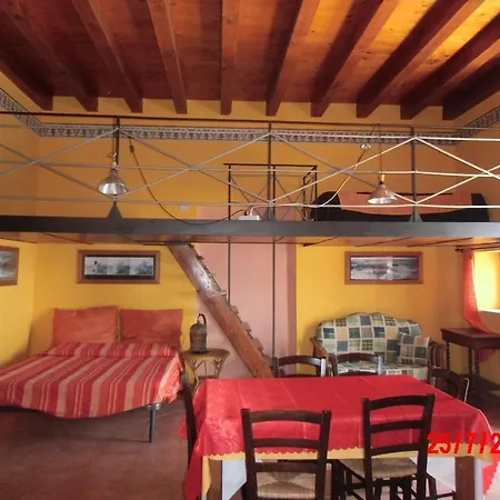 Holiday Home Santa Flavia Apartman *