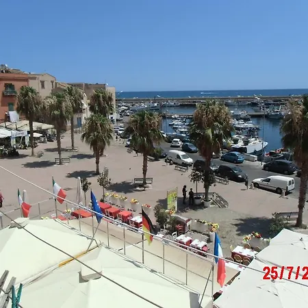 Holiday Home Santa Flavia * Santa Flavia