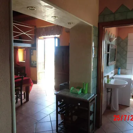 Daire Holiday Home Santa Flavia *